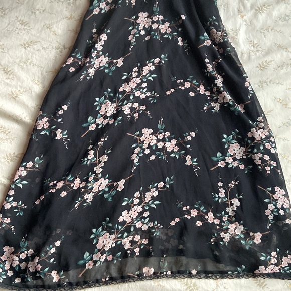 Zara black cherry blossom midi dress in great condition size small - Picture 3 of 6